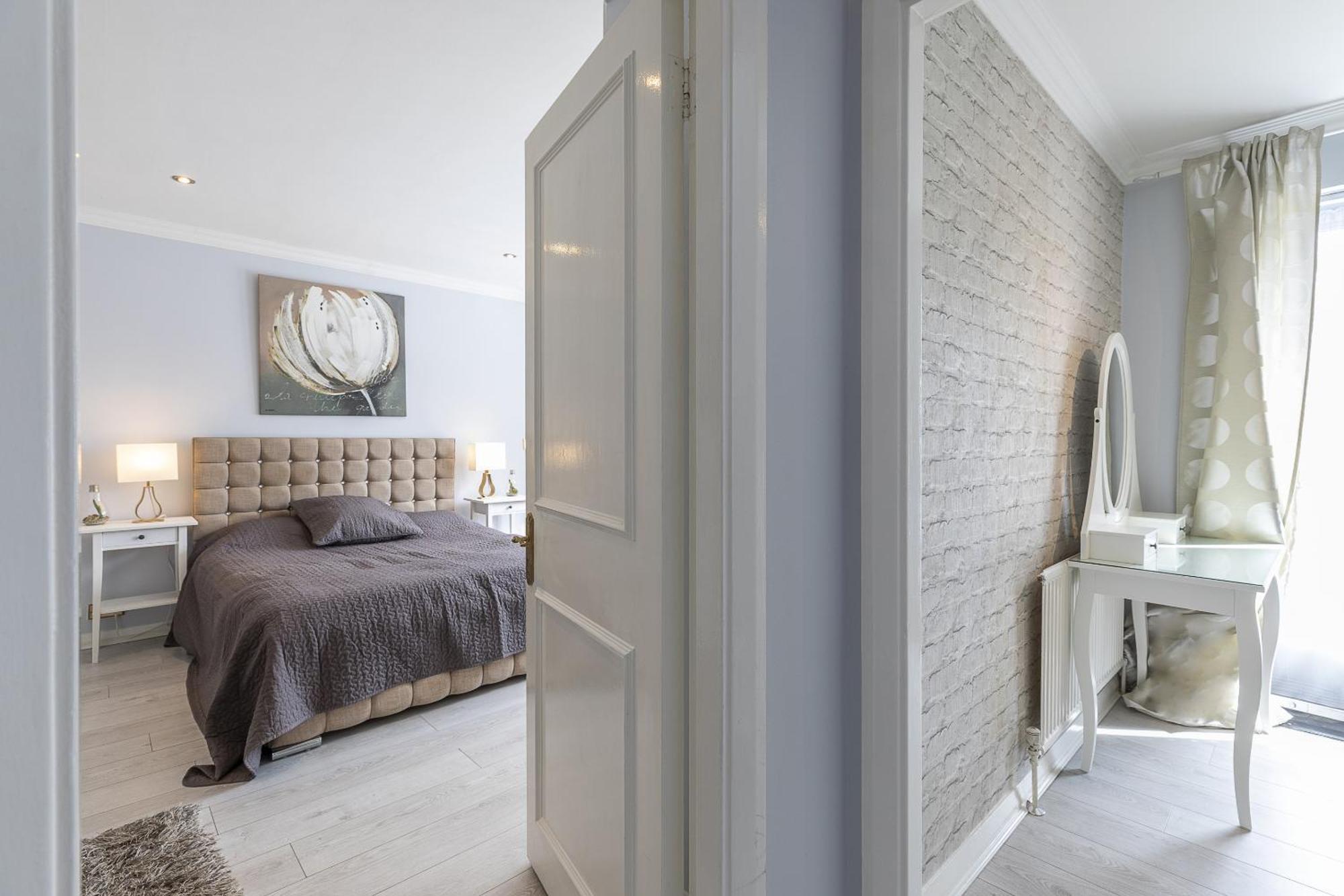 Gorgeous 4 Bedrooms Apartment Near Hyde Park And Oxford St Londra Exterior foto