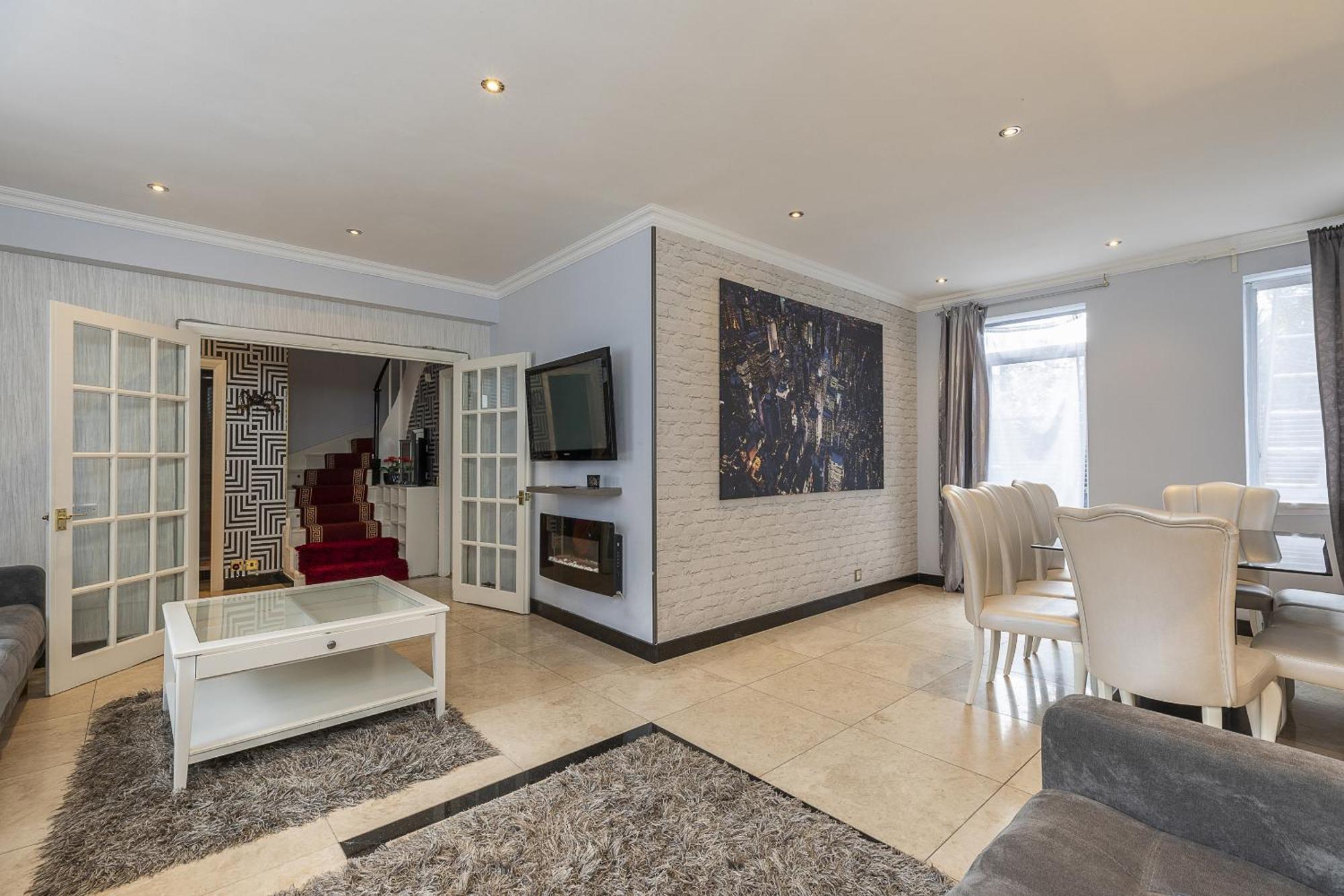 Gorgeous 4 Bedrooms Apartment Near Hyde Park And Oxford St Londra Exterior foto